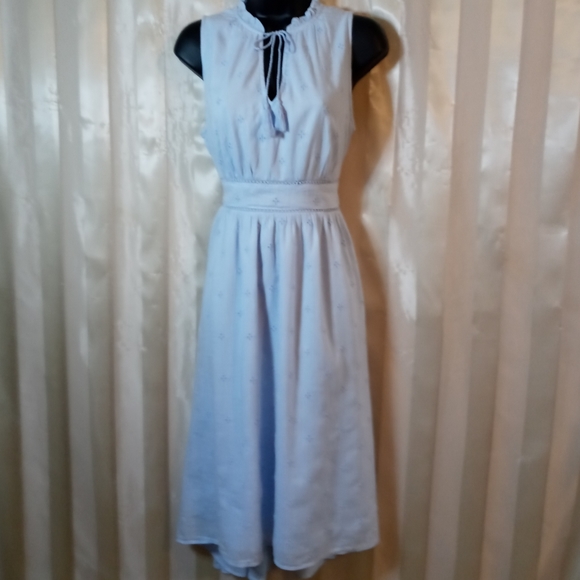 VERY PRETTY DRESS - Picture 2 of 7